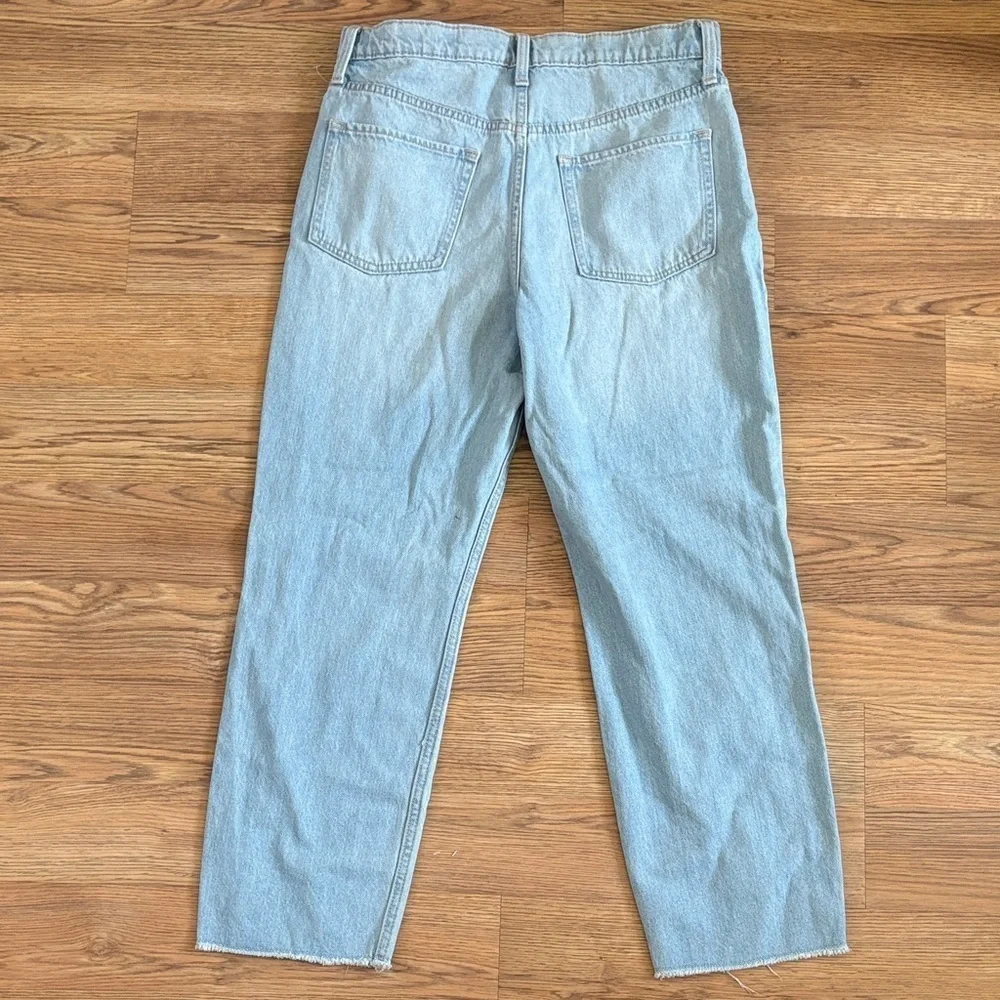 Old Navy Light Blue Kids Jeans. Adjustable waist for the perfect fit